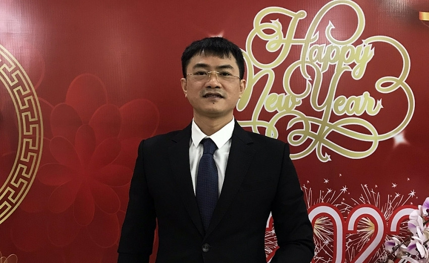 Ông Nguyễn Viết Việt làm Tổng Biên tập Tạp chí điện tử Kinh tế Chứng khoán VN - 3