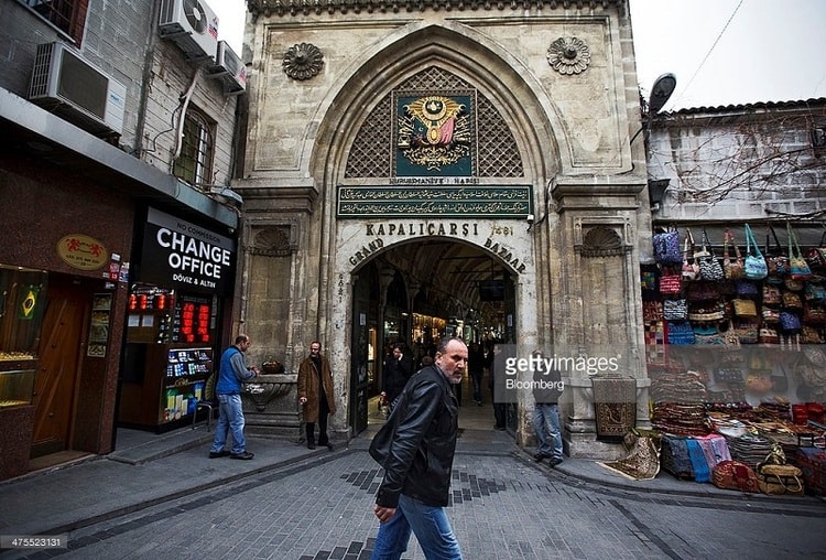 Khám phá mê cung chợ cổ Grand Bazaar khiến du khách quên lối về