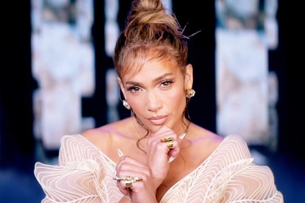Jennifer Lopez tan chảy vì món quà tình nhân của Ben Affleck
