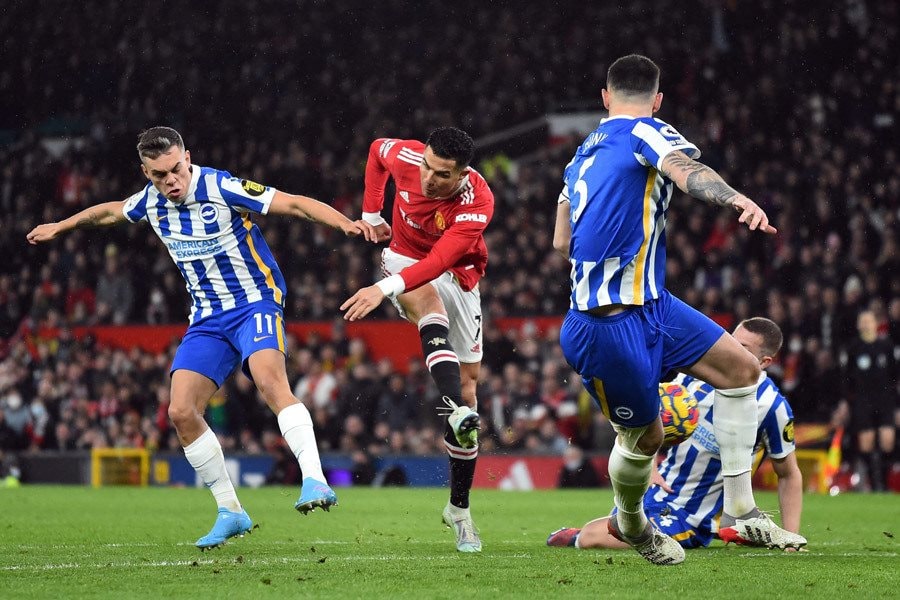 ronaldo-mu-brighton-2-0.jpg