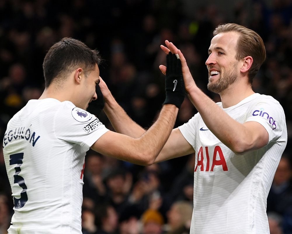 Harry Kane và Son Heung-min sáng rực, Tottenham đe dọa MU