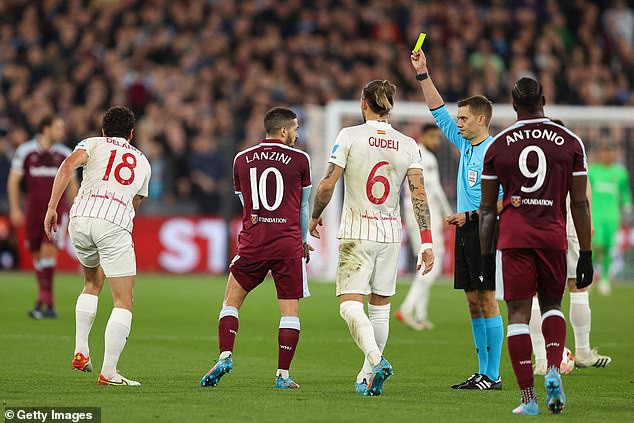 Ngôi sao Ukraine giúp West Ham giành vé vào tứ kết Europa League - 1