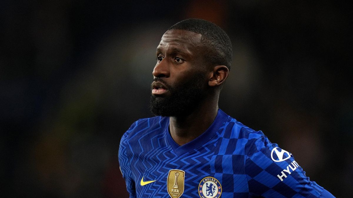 MU mơ về Bellingham, Barca ký Rudiger