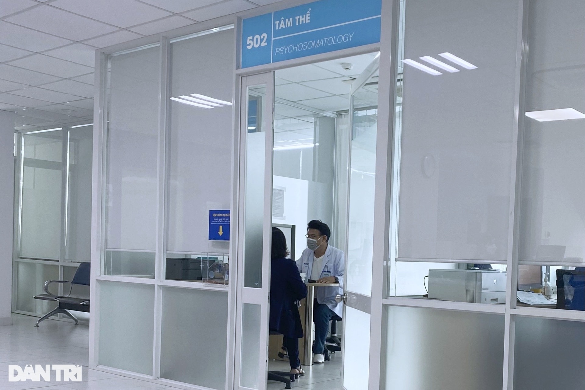 Bác sĩ tâm lý tiết lộ bệnh nhân mang hình bóng mẹ kế quận Bình Thạnh - 1 Bác sĩ tâm lý tiết lộ bệnh nhân mang hình bóng mẹ kế quận Bình Thạnh - 1