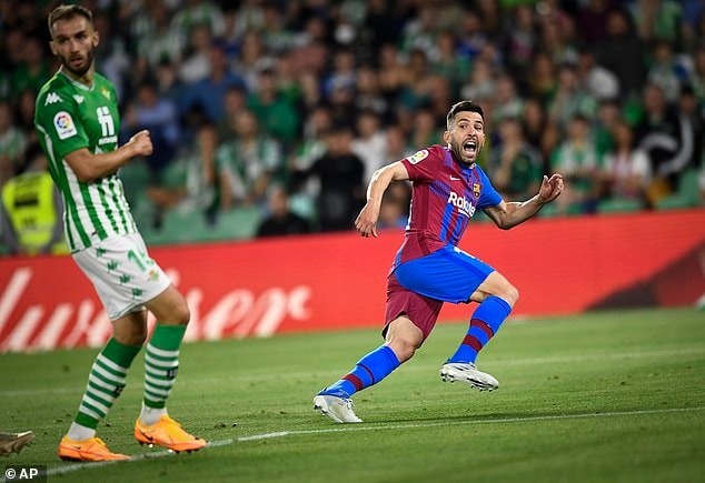 Alba và Fati ghi bàn, Barcelona cầm chắc vị trí thứ hai La Liga - 4