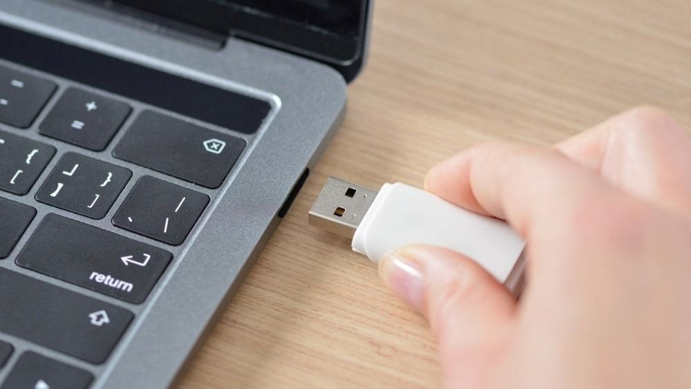 Cách tạo phím tắt gỡ USB an toàn trên Windows 11/10