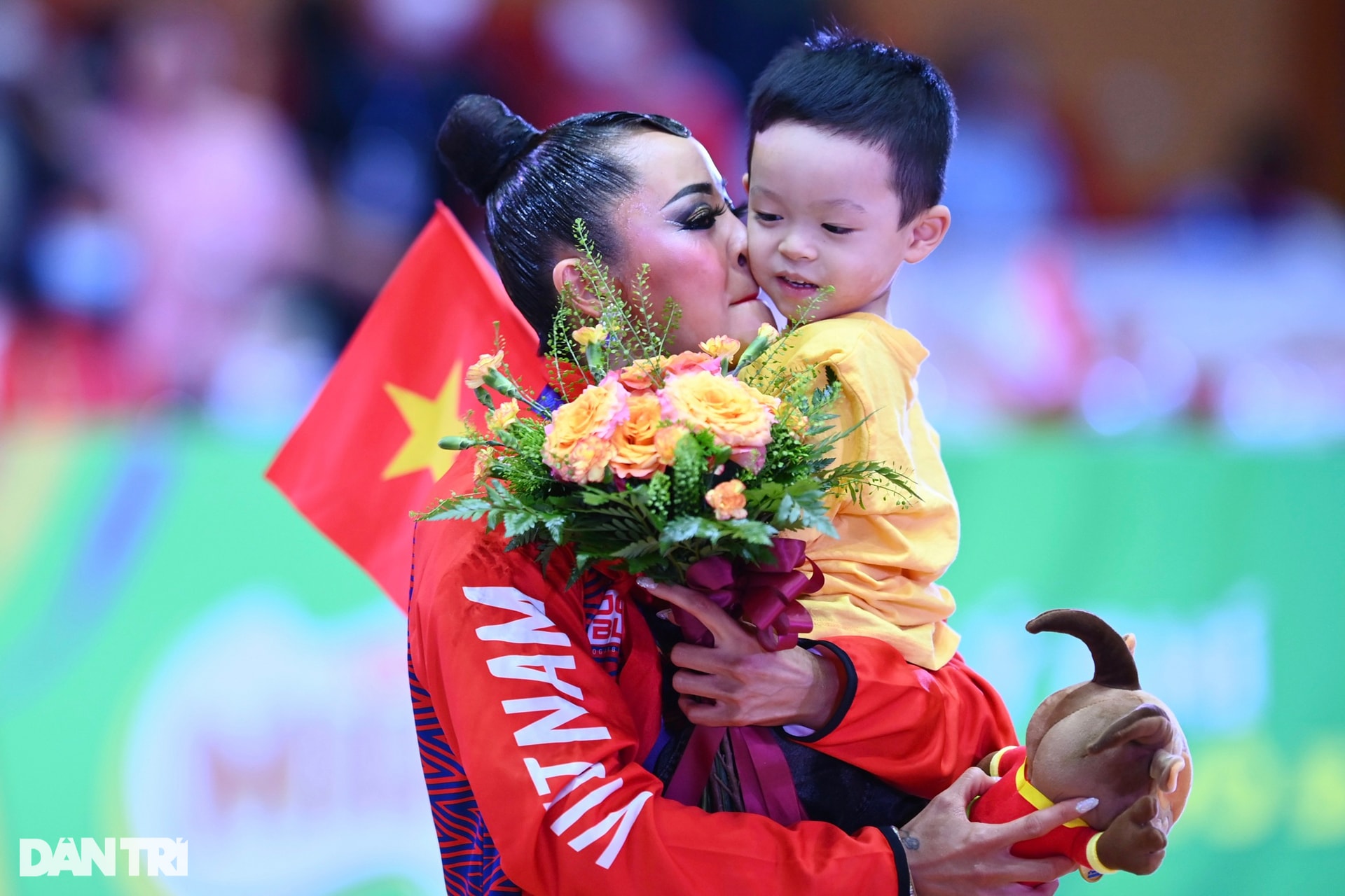 Ngắm màn khiêu vũ bốc lửa của 2 đôi VĐV Việt Nam giành 5 HCV Dance Sport - 24 Ngắm màn khiêu vũ bốc lửa của 2 đôi VĐV Việt Nam giành 5 HCV Dance Sport - 24