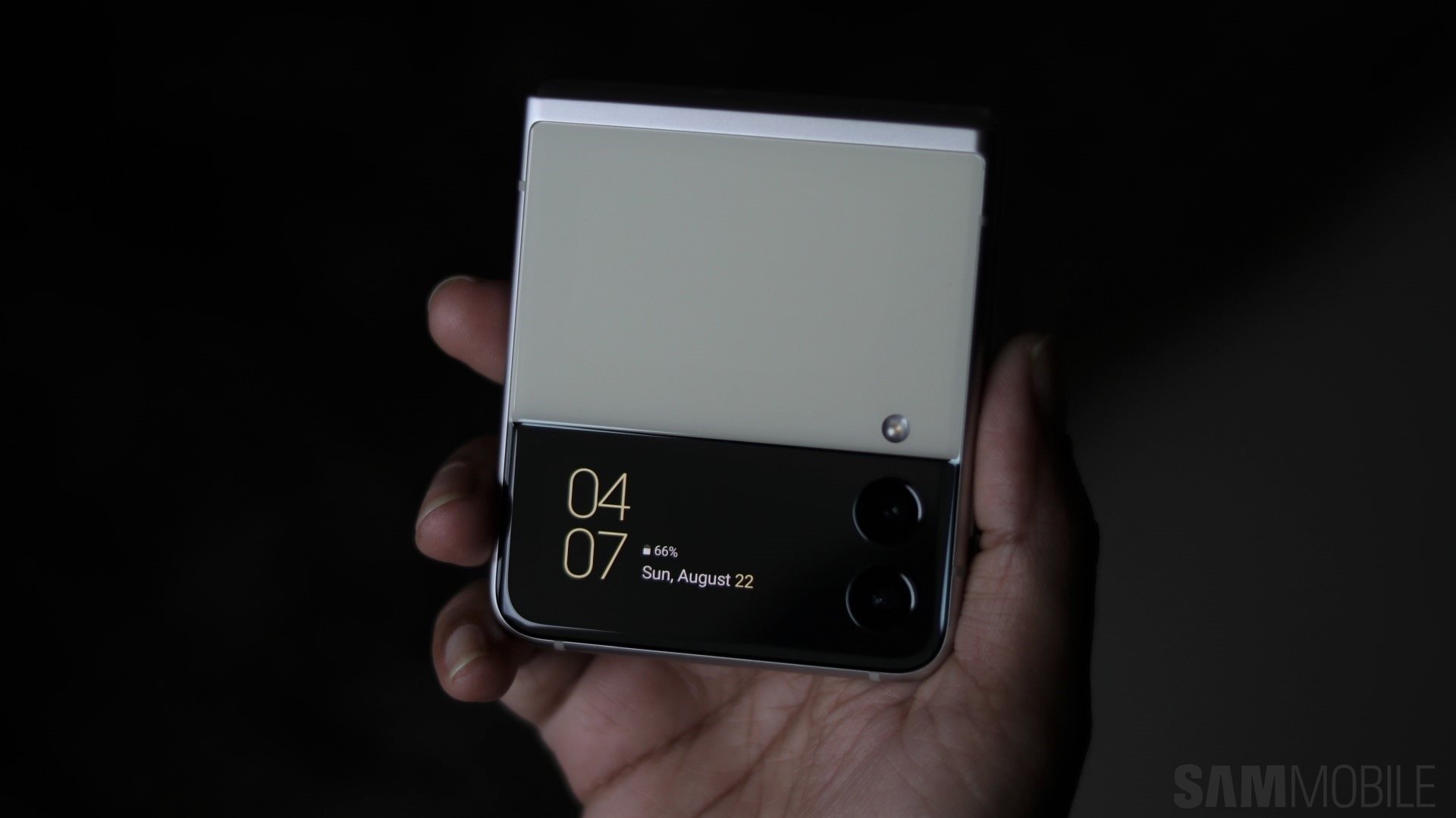 galaxy-z-flip-3.jpg