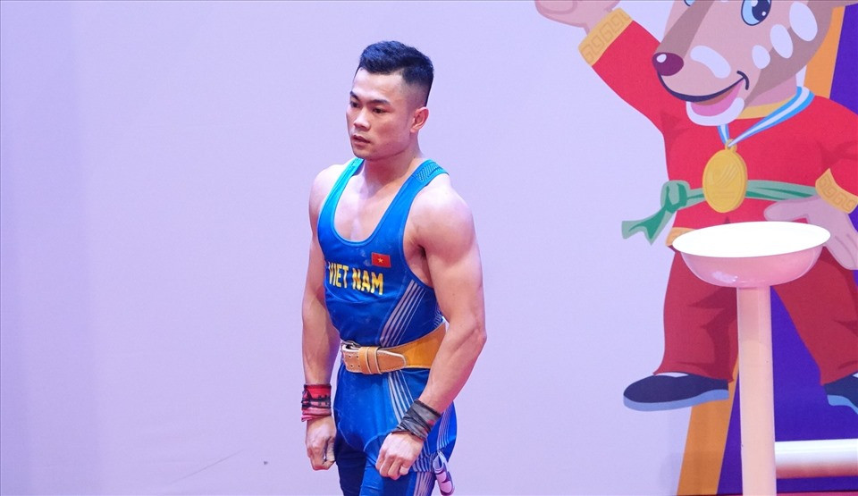Lại Gia Thành, sinh năm 1998, là đương kim vô địch hạng cân 55kg nam của môn cử tạ. Tại SEA Games 2019, anh đã giành huy chương vàng với thành tích tổng cử 264kg, trong đó anh đạt cử đẩy 122kg và cử giật 142kg. Đó cũng là kỷ lục SEA Games ở hạng cân này.