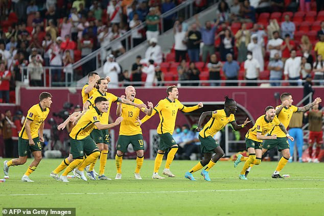 Đánh bại Peru, Australia giành vé dự World Cup 2022 - 10