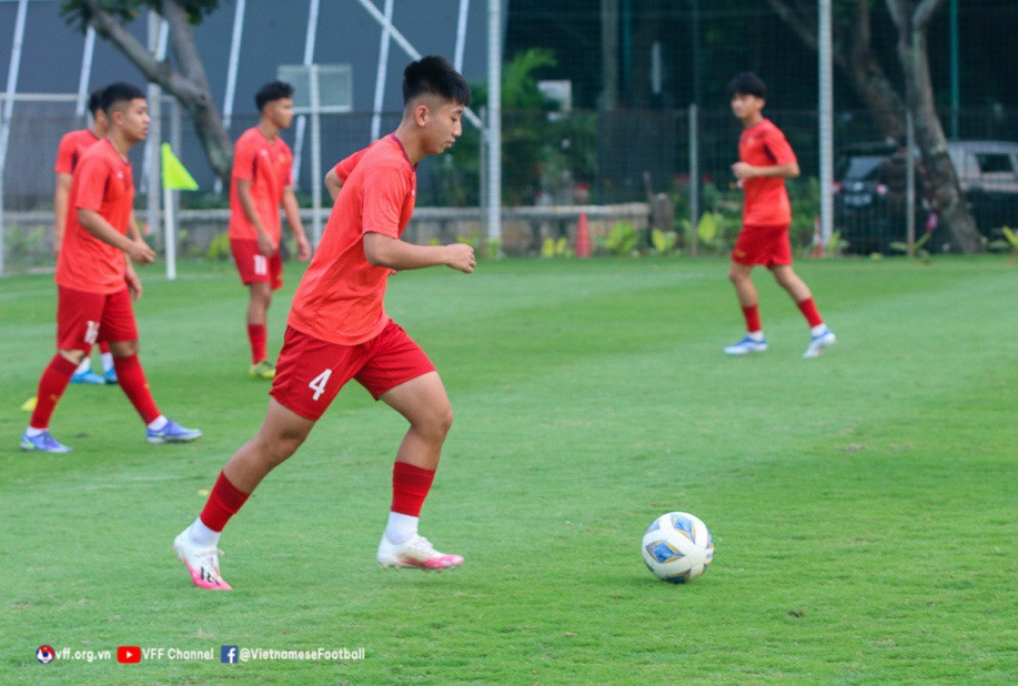 U19 Việt Nam rèn miếng đánh tấn công chờ quyết đấu Indonesia - 6
