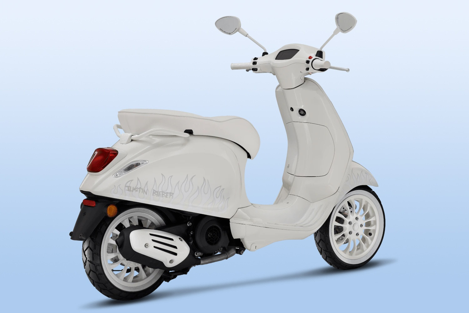 Vespa Sprint Justin Bieber co gia dat nhat 132 trieu dong anh 3