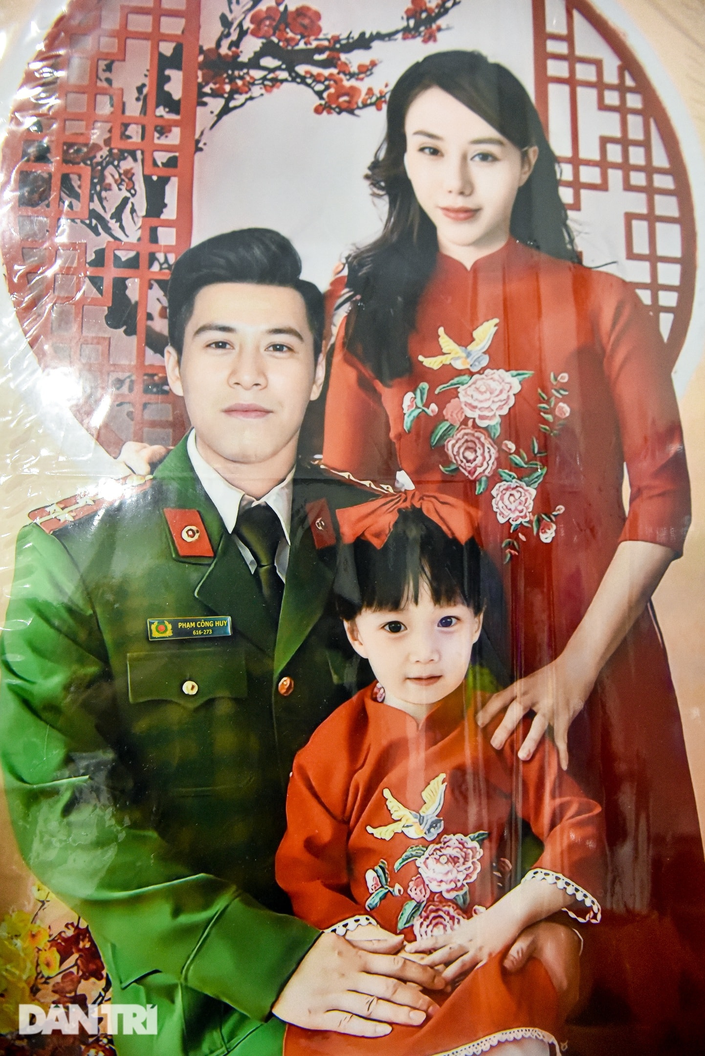 Chuyện xúc động sau bức ảnh đoàn viên của gia đình liệt sỹ ở Hà Nội - 3 Chuyện xúc động sau bức ảnh đoàn viên của gia đình liệt sỹ ở Hà Nội - 3