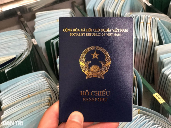 Đức ngừng cấp thị thực vào hộ chiếu phổ thông Việt Nam mẫu mới - 1