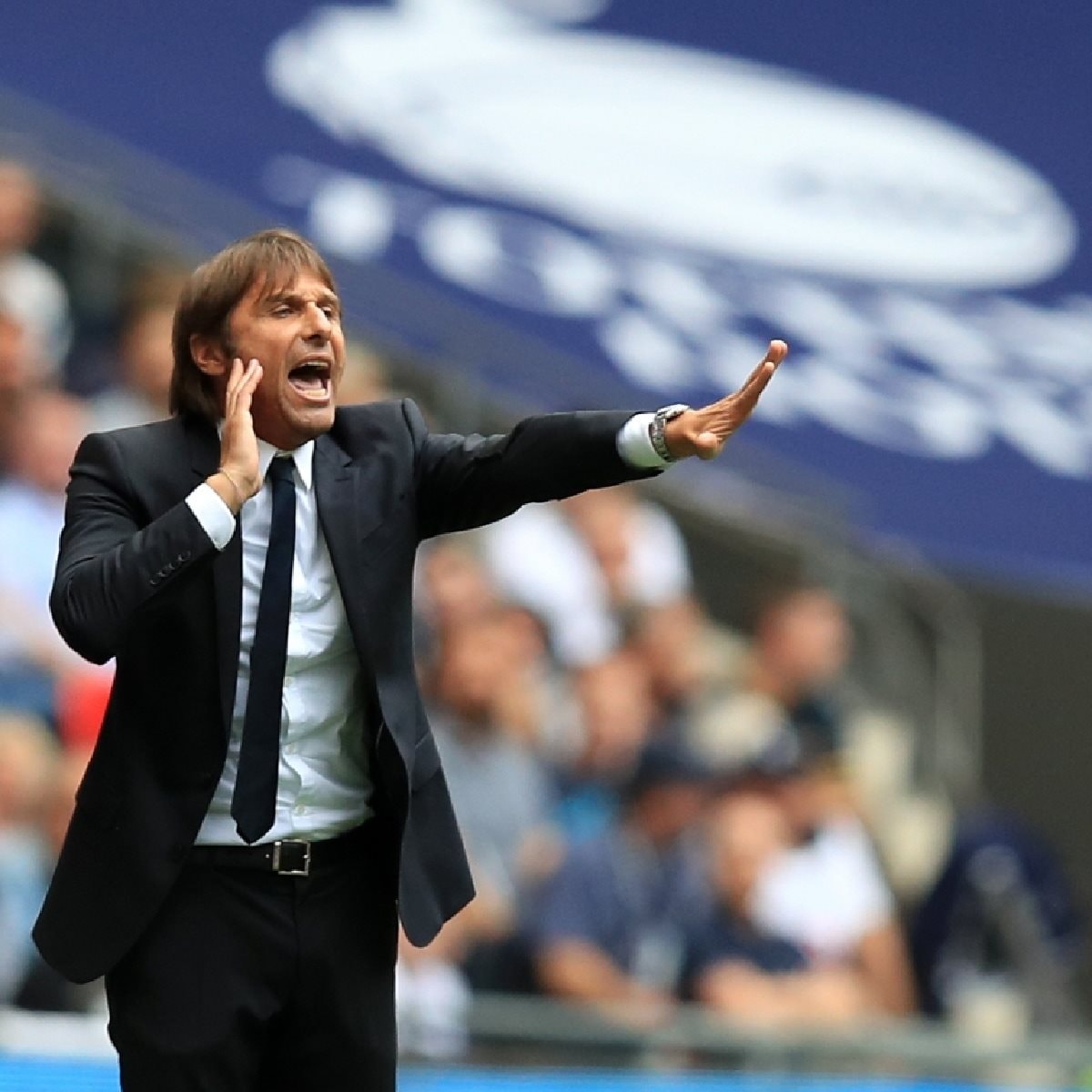 antonio-conte-chelsea-tottenham-aug17.jpg