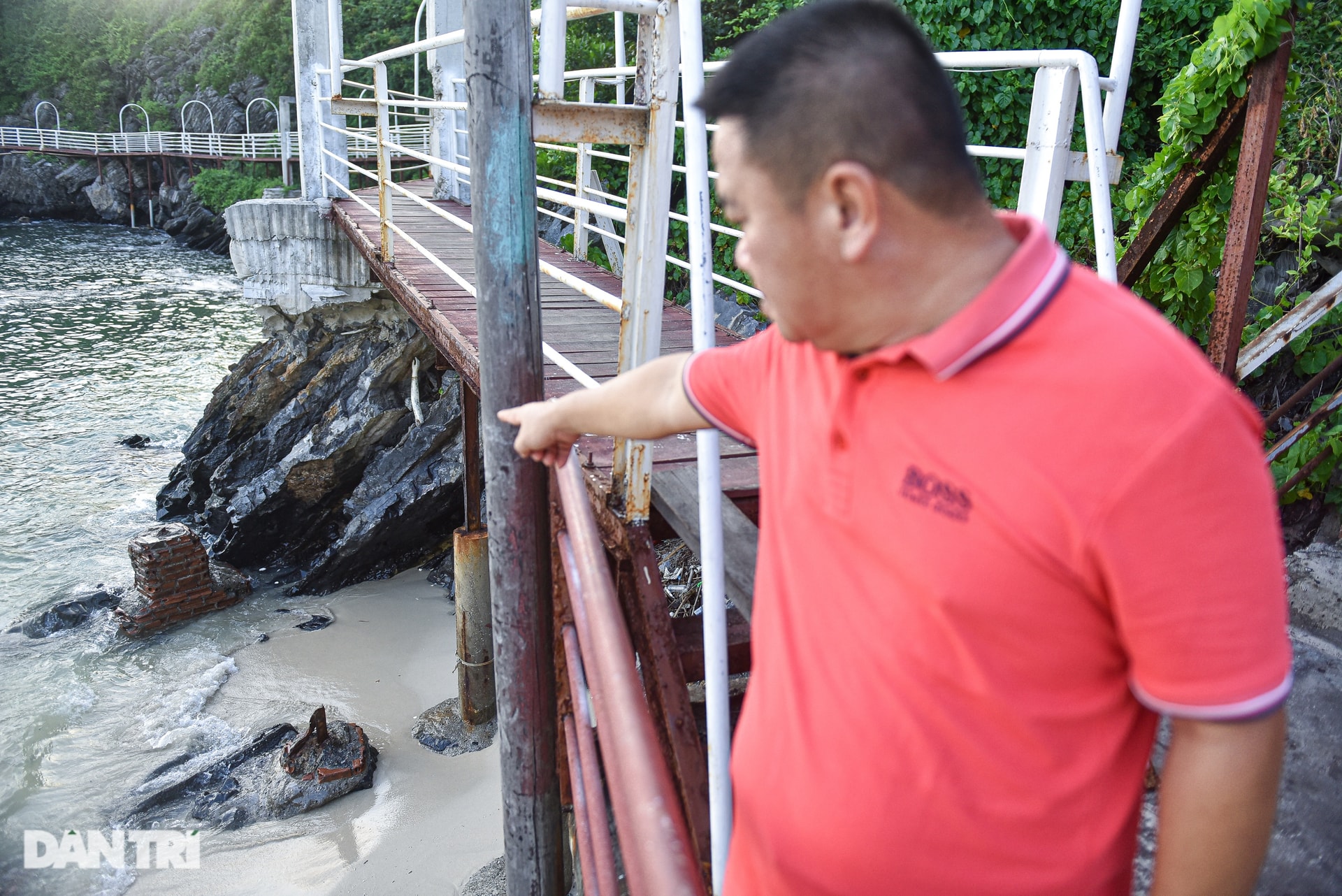 Chuyện về người đàn ông gốc Hà Nội bán hết gia sản ra đảo làm người rừng - 6 Chuyện về người đàn ông gốc Hà Nội bán hết gia sản ra đảo làm người rừng - 6