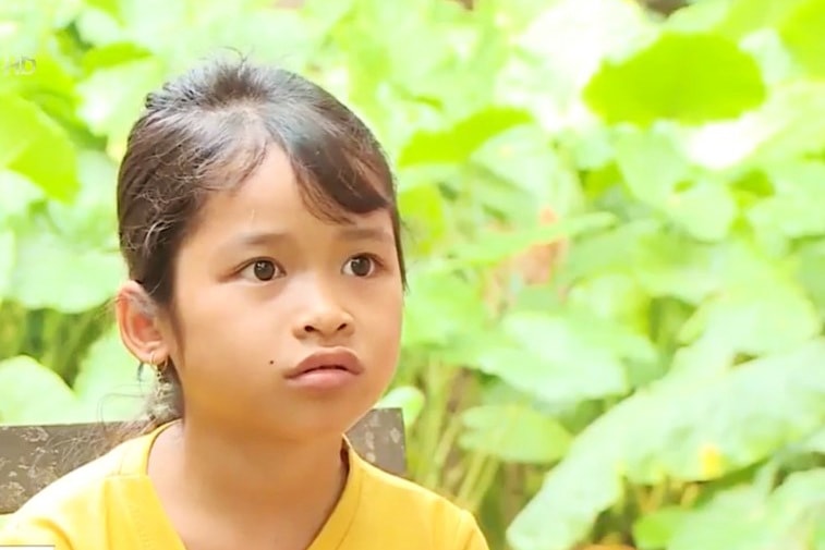 Mẹ cháu mất rồi, còn bố cháu đi tù... - 1 Mẹ cháu mất rồi, còn bố cháu đi tù... - 1