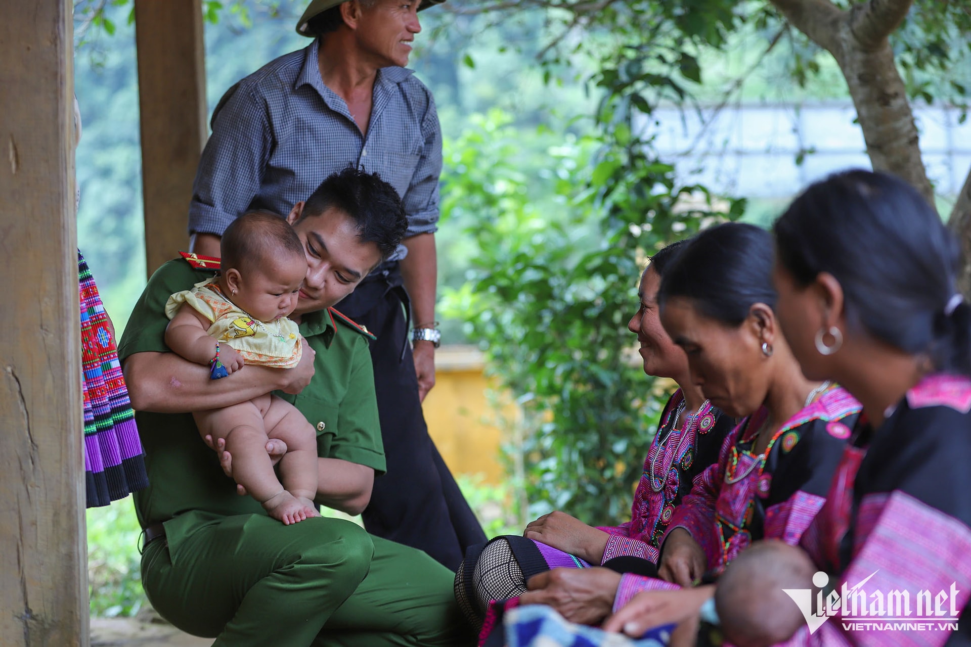 Lời cha dặn trước lúc hi sinh và cuộc hồi sinh nơi 'lãnh địa' ma túy Hang Kia