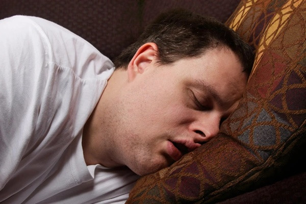 Những người ngủ ngáy có nguy cơ bị ung thư cao hơn-1