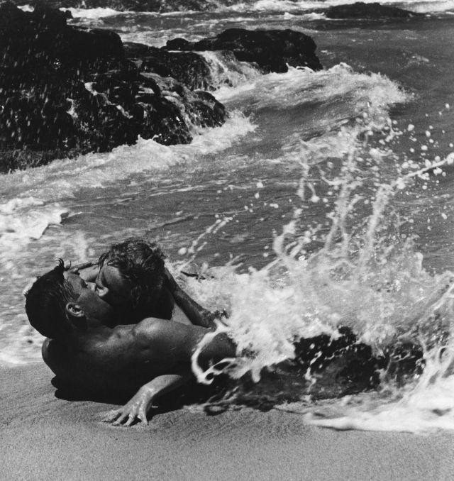 burt-lancaster-and-deborah-kerr-in-their-famous-surfside-kiss-in-from-here-to-eternity-1953-photo-by-john-springer-collection-corbis-2060.jpg