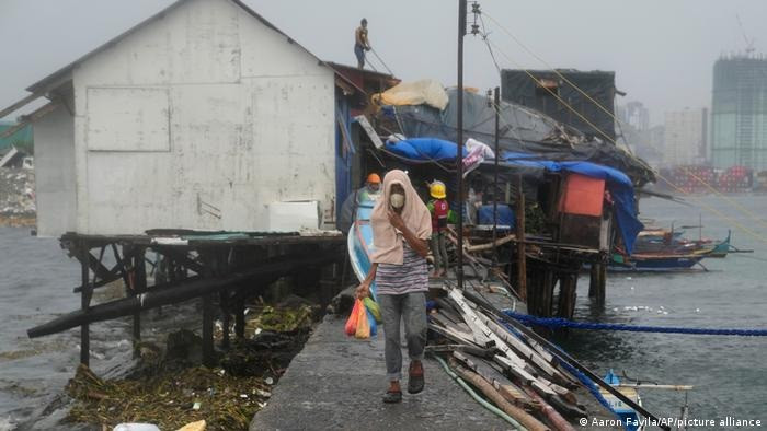 Siêu bão Noru đổ bộ Philippines gây thiệt hại nghiêm trọng - 6