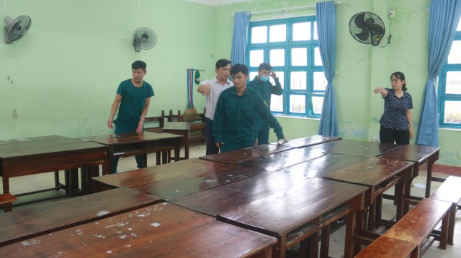 Hàng loạt trường học ở Đà Nẵng thành điểm trú tránh bão ảnh 8