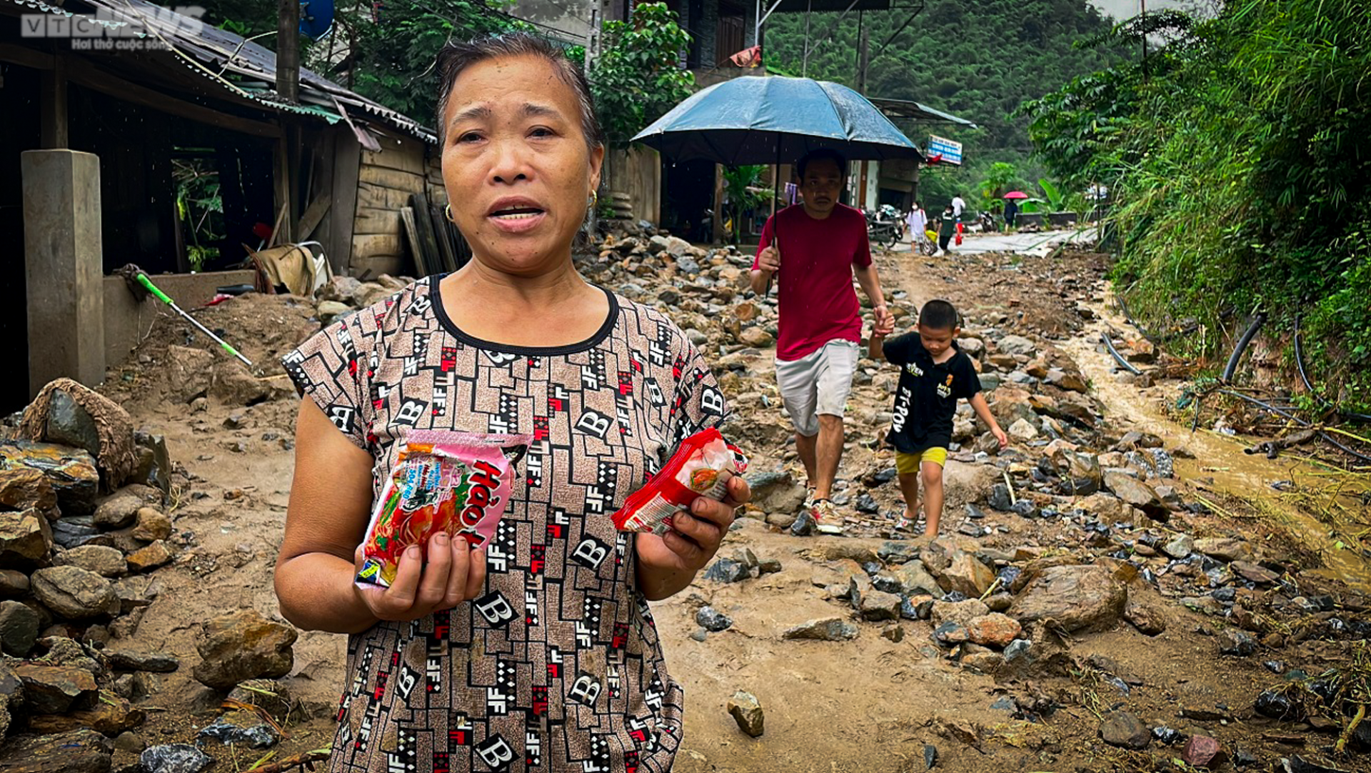 Sau trận lũ lịch sử càn quét, nhà dân ở Nghệ An trơ trọi vài viên gạch - 4
