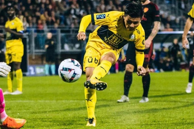 Quang Hải và hành trình trở thành cầu thủ Việt đầu tiên ghi bàn tại Ligue 2 ảnh 1