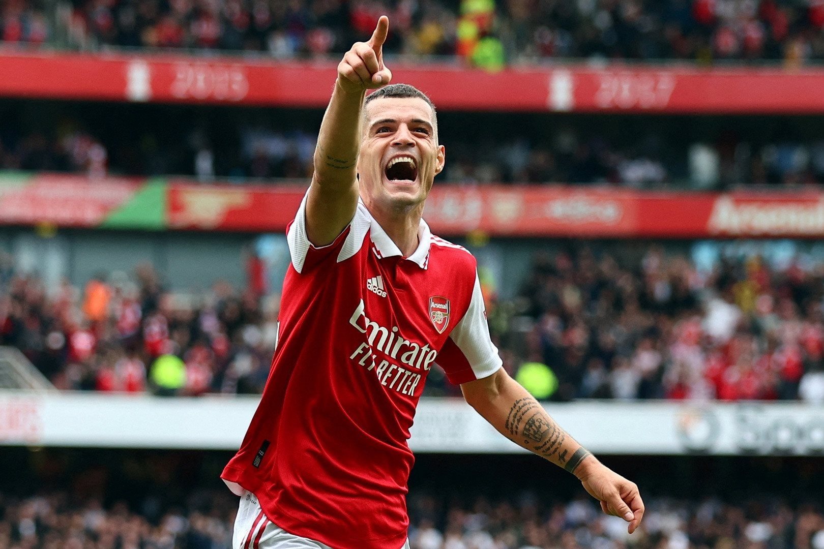 xhaka-arsenal-tottenham-366.jpg