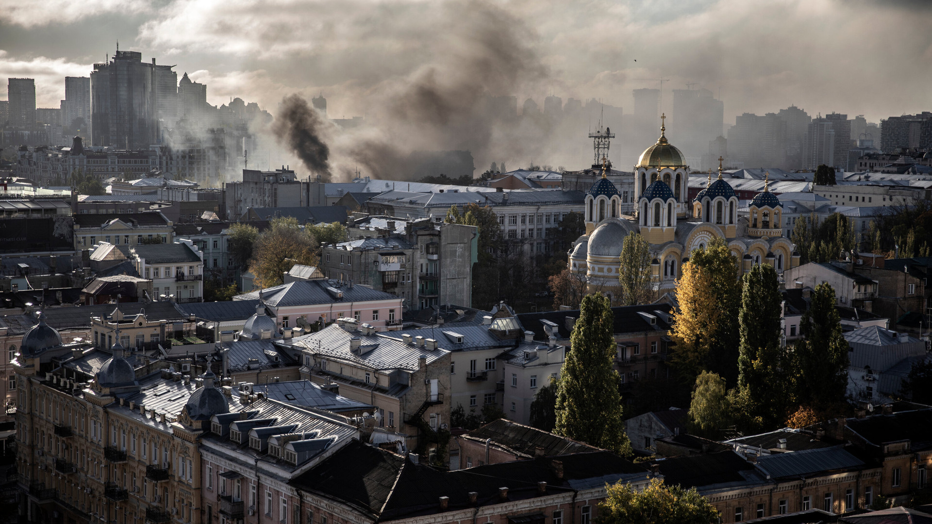 Ukraine công bố thiệt hại sau vụ không kích của Nga - 1