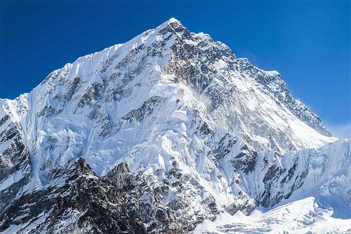  Sườn phía Nepal của đỉnh Everest nhìn từ Khumbu, Đông Bắc Nepal 