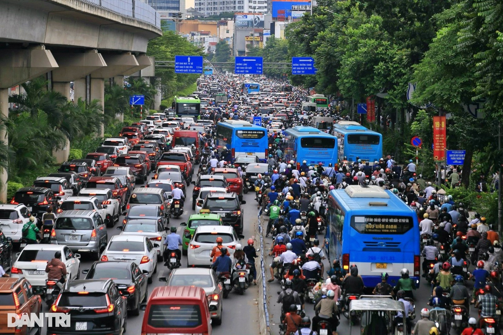 Thí điểm thu phí ô tô vào nội đô Hà Nội từ năm 2024 - 1