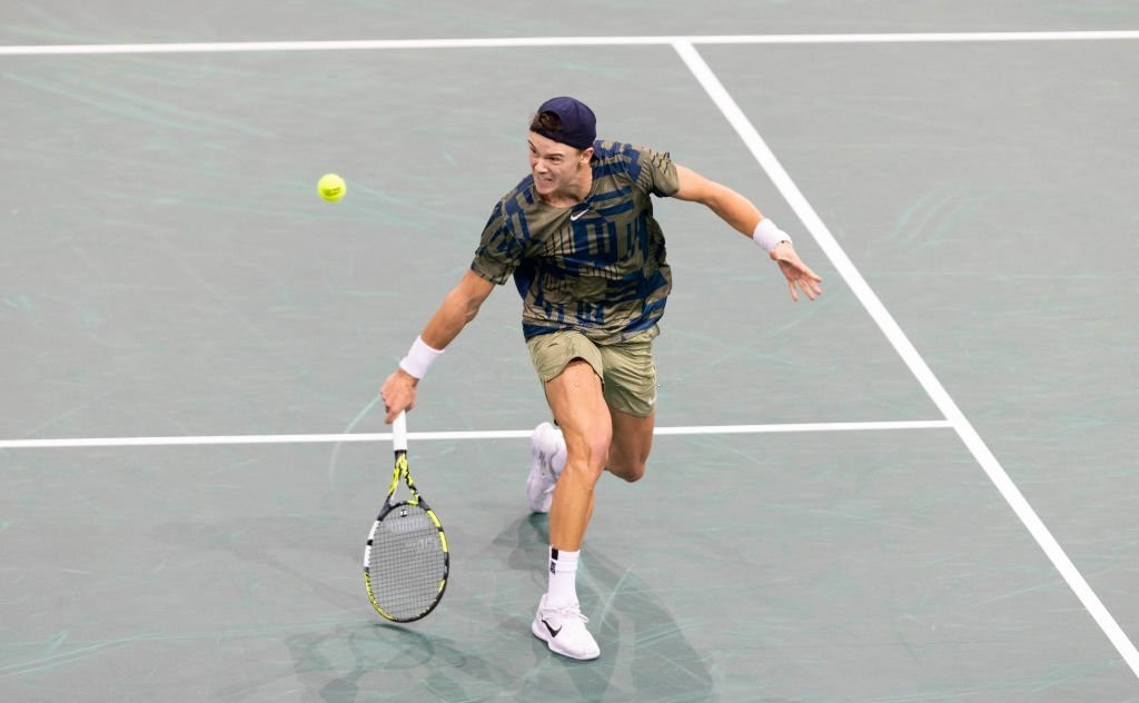 Djokovic tranh cúp vô địch Paris Masters với tay vợt 19 tuổi - 1