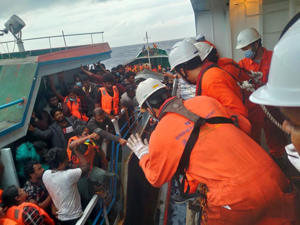 Cứu giúp 305 công dân Sri Lanka gặp nạn trên vùng biển Vũng Tàu - 1