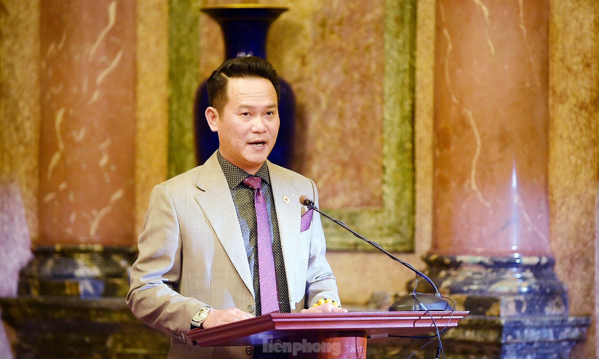 Chủ tịch nước Nguyễn Xuân Phúc gặp đoàn đại biểu Hội Doanh nhân trẻ Việt Nam ảnh 3