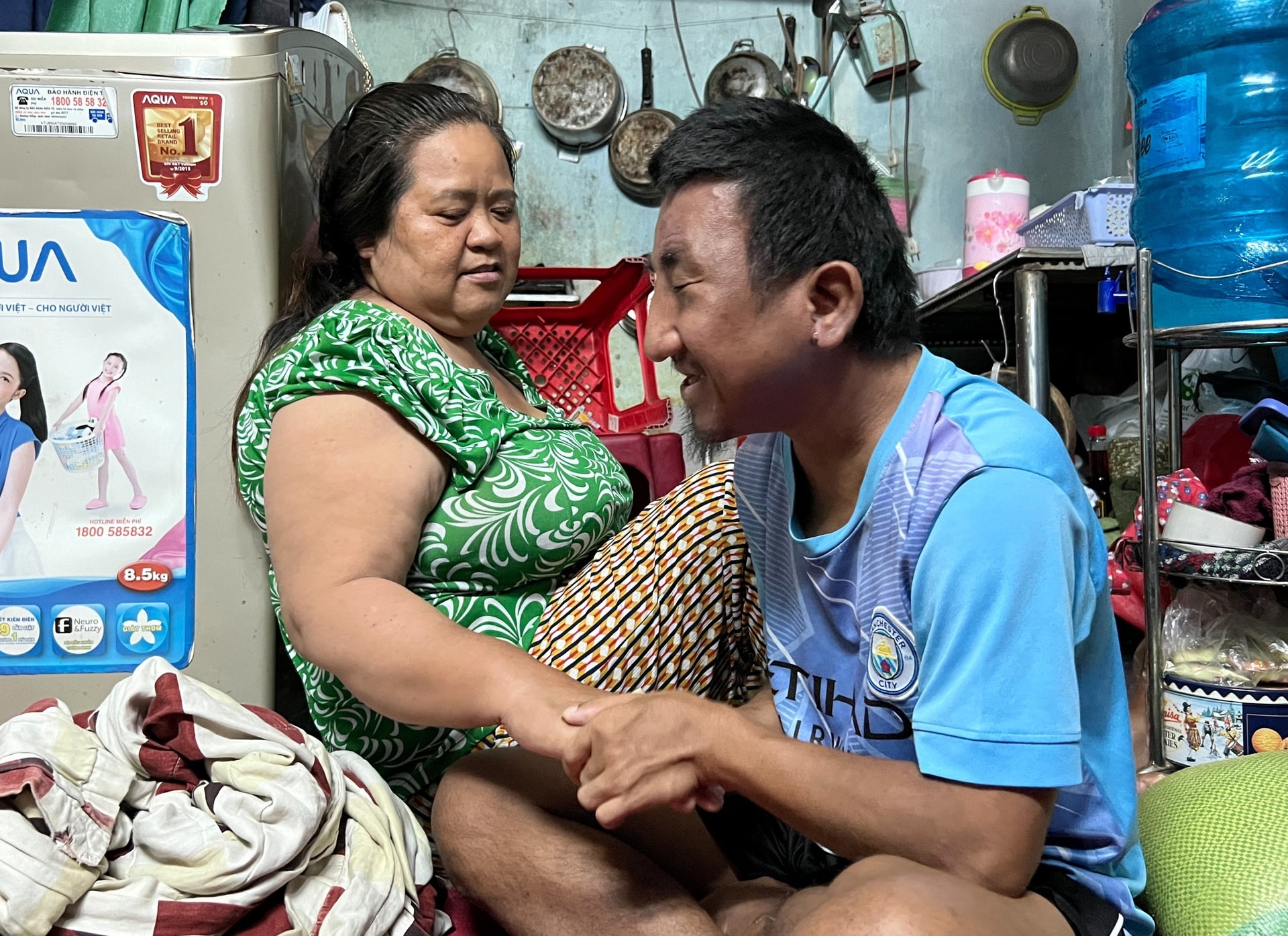 Người dì ghẻ 25 năm nuôi đứa con khờ của chồng cũ - 1 Người dì ghẻ 25 năm nuôi đứa con khờ của chồng cũ - 1