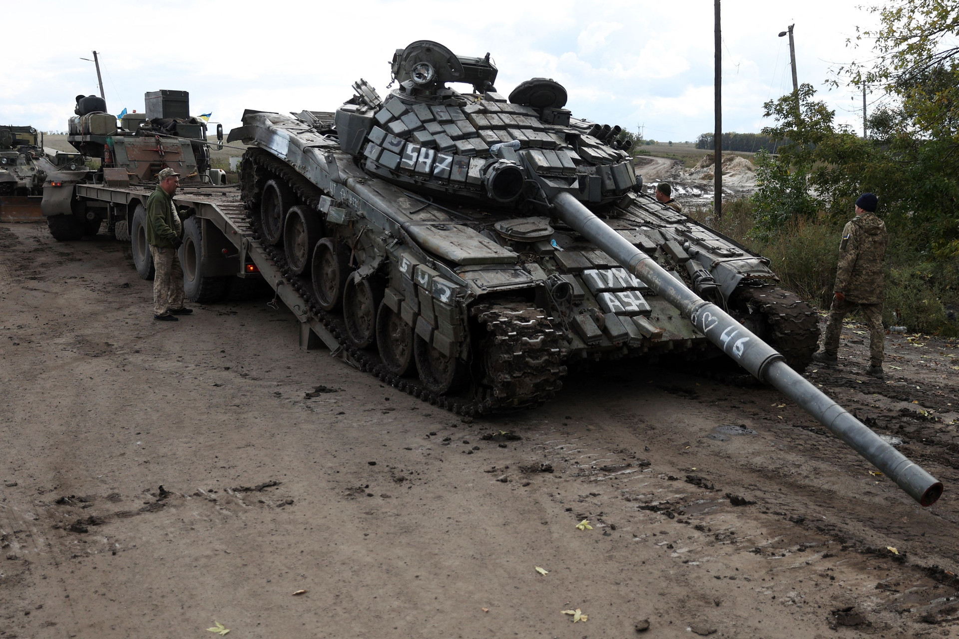 Ukraine phá hủy sở chỉ huy, thu giữ nhiều vũ khí của Nga tại Kherson - 1