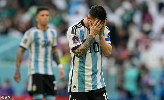 Messi ghi bàn, Argentina vẫn nhận thất bại sốc trước Saudi Arabia - 1