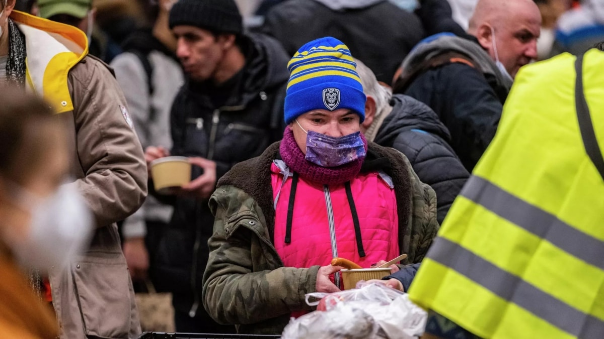 tuong lai bat dinh cua nguoi ti nan ukraine o nuoc ngoai hinh anh 1