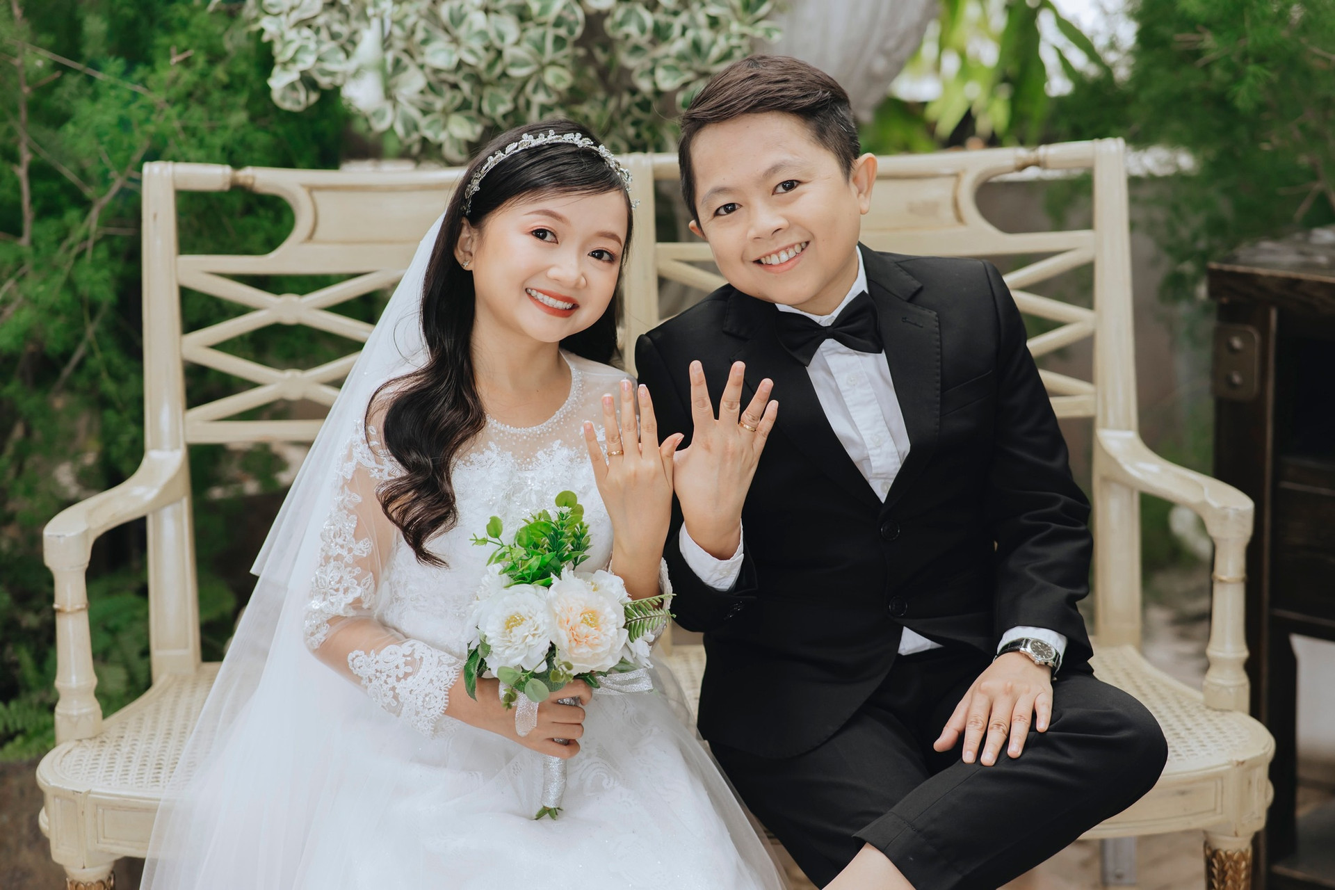 Đám cưới  gây sốt của cặp đôi cô dâu chú rể chỉ cao 1m30 ở Nghệ An - 4