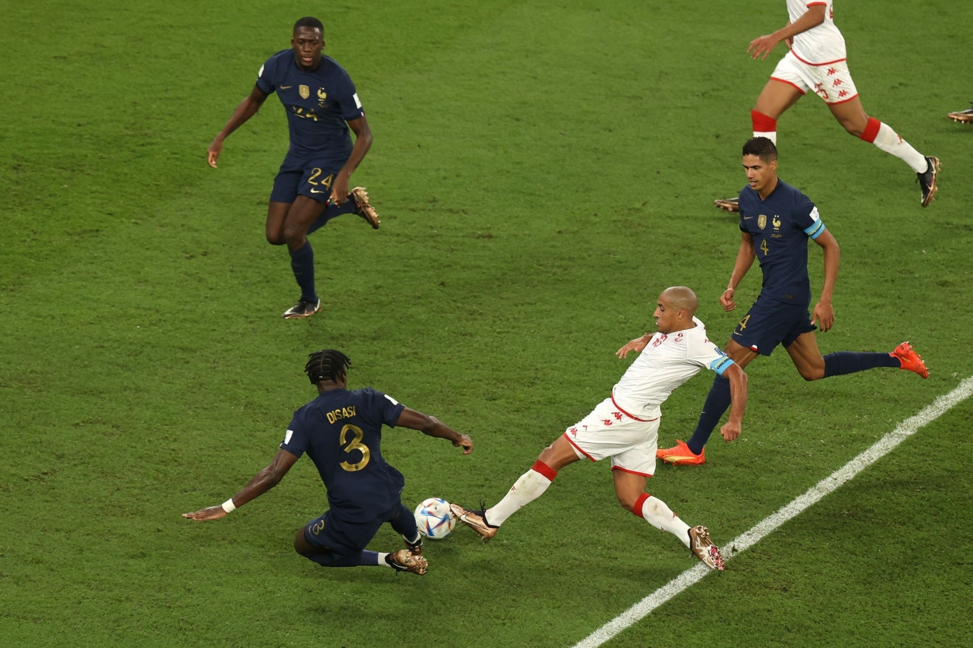 Bị hủy bàn thắng phút cuối, đội tuyển Pháp thua sốc Tunisia - 1