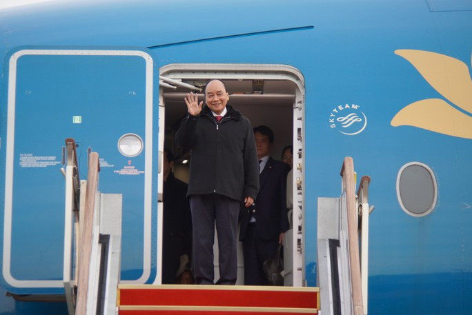 Chủ tịch nước Nguyễn Xuân Phúc đến Seoul, bắt đầu chuyến thăm Hàn Quốc - Ảnh 1.