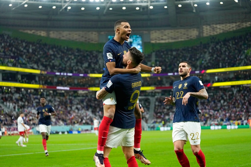 Giroud - Mbappe: Đại binh tiểu tướng, song sát trời sinh - 3