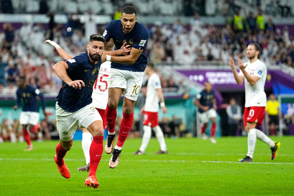 Giroud - Mbappe: Đại binh tiểu tướng, song sát trời sinh - 2