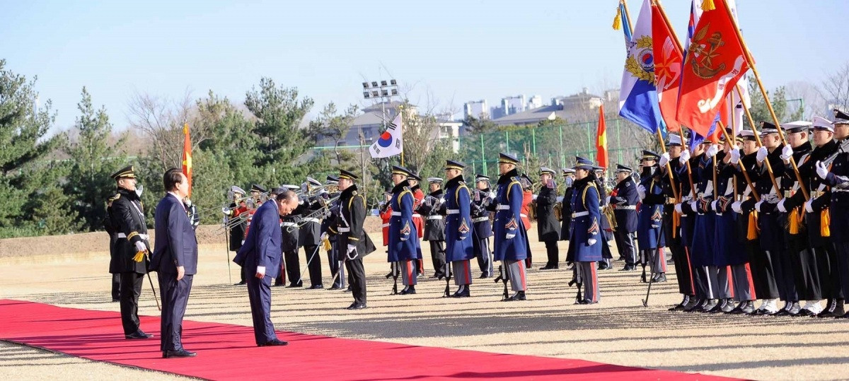 Hàn Quốc bắn đại bác chào mừng Chủ tịch nước Nguyễn Xuân Phúc - 3