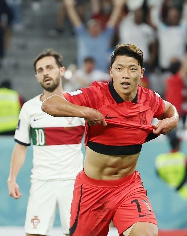 Chiếc áo lót theo dõi GPS của cầu thủ Hàn Quốc ảnh 1