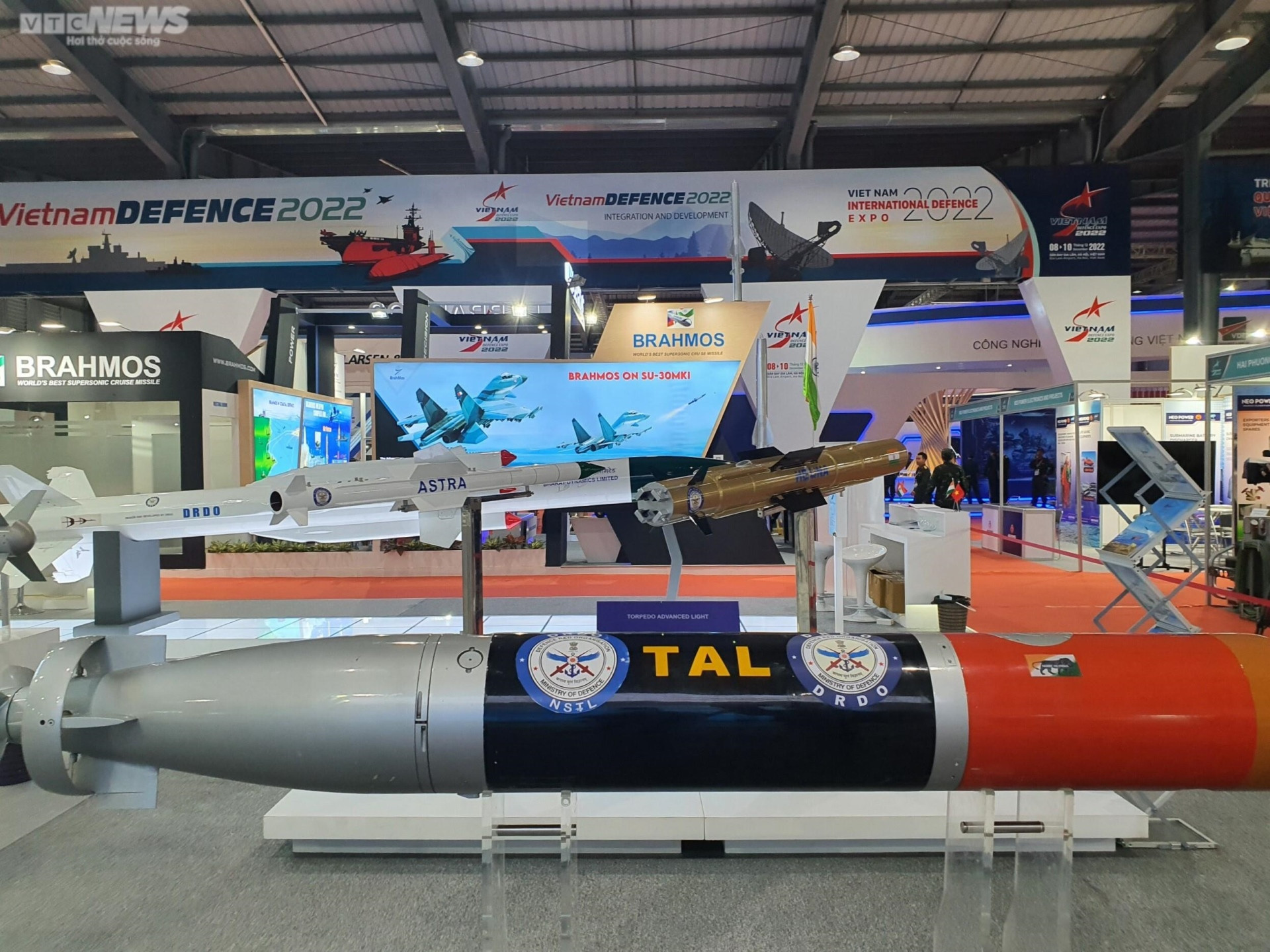 Các vũ khí hiện đại được giới thiệu tại triển lãm quốc phòng Việt Nam 2022 - 12