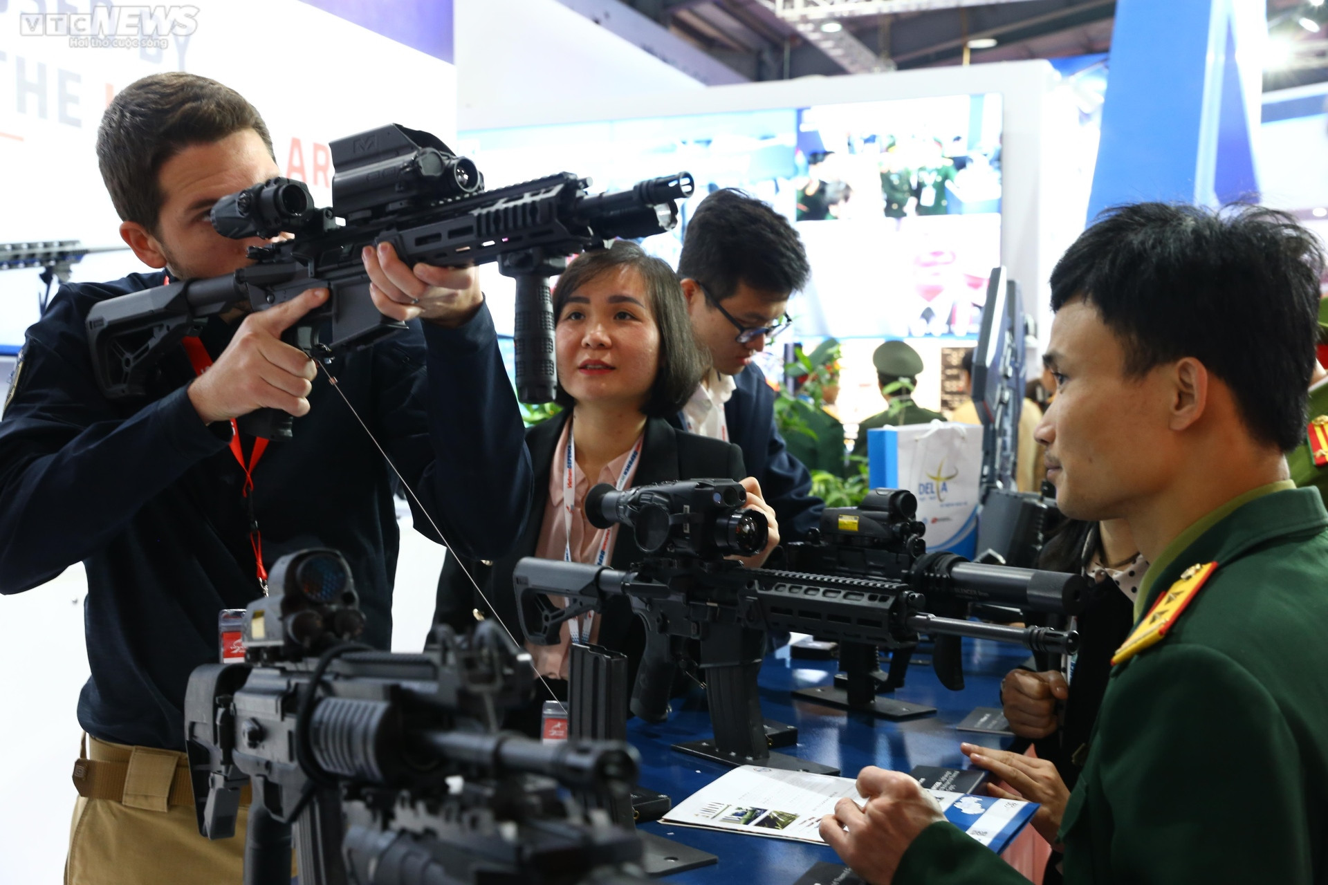 Các vũ khí hiện đại được giới thiệu tại triển lãm quốc phòng Việt Nam 2022 - 21