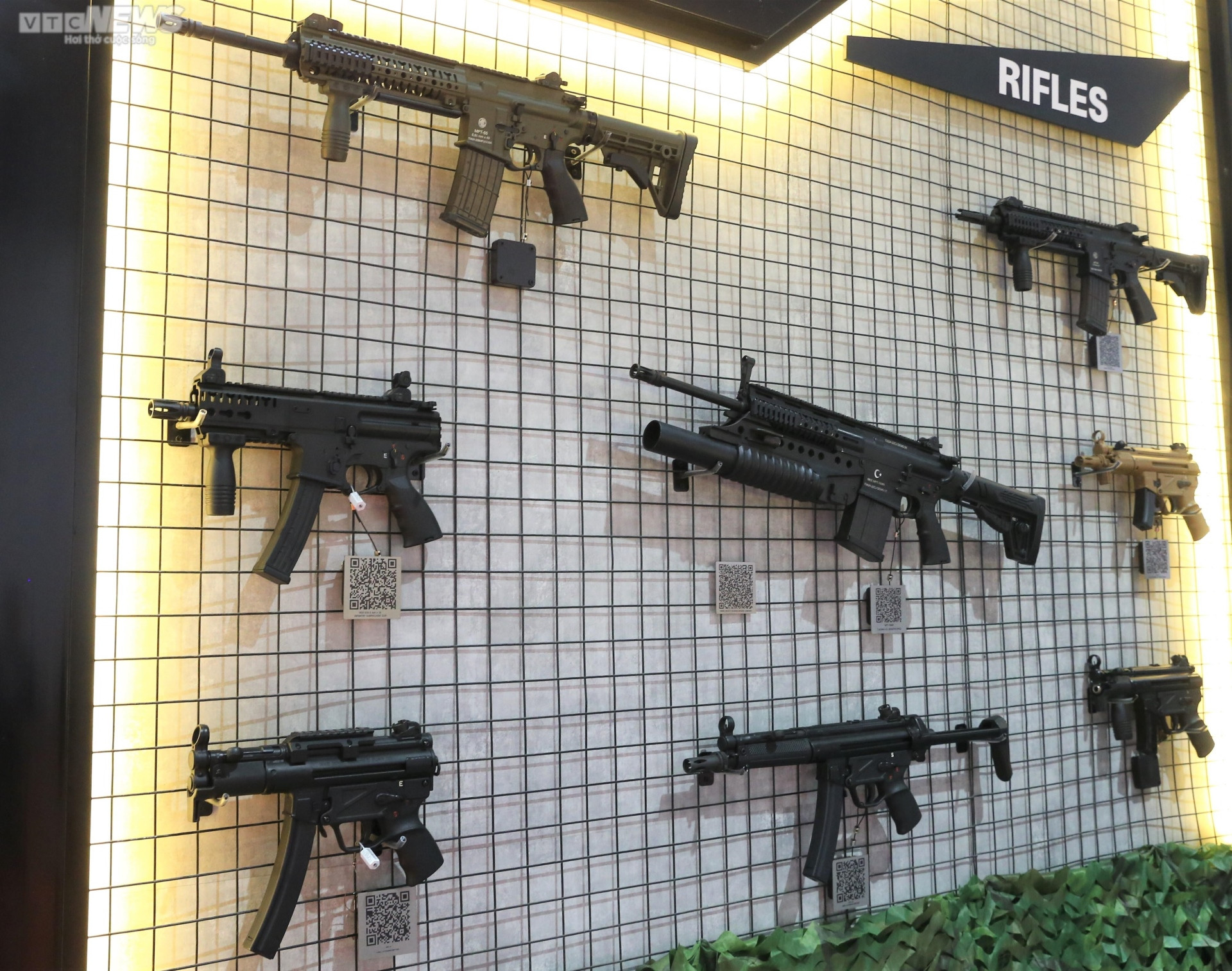 Các vũ khí hiện đại được giới thiệu tại triển lãm quốc phòng Việt Nam 2022 - 8