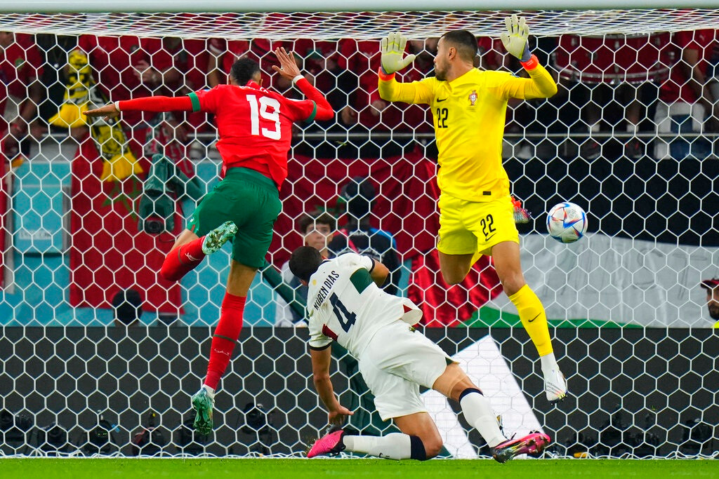 Nước mắt Ronaldo, câu chuyện cổ tích Morocco - 4